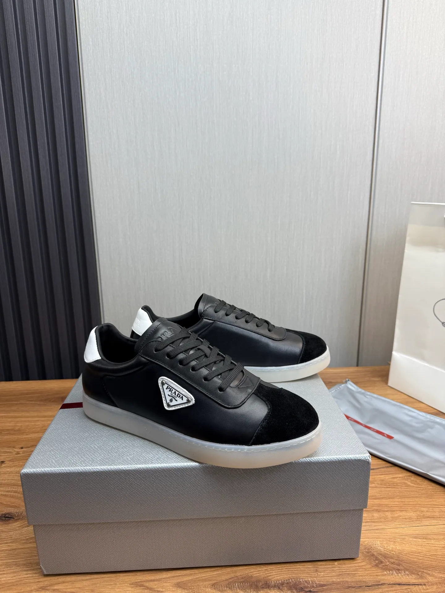 Factory price 540💰 [PRADA] Popular items in men’s shoe counters, synchronized with the official website, 1 high-quality shipment ✔️Original frosted cowhide + cowhide lining, 1🆚1 replica, original sole, 38-45 (customized at 45, non-refundable)